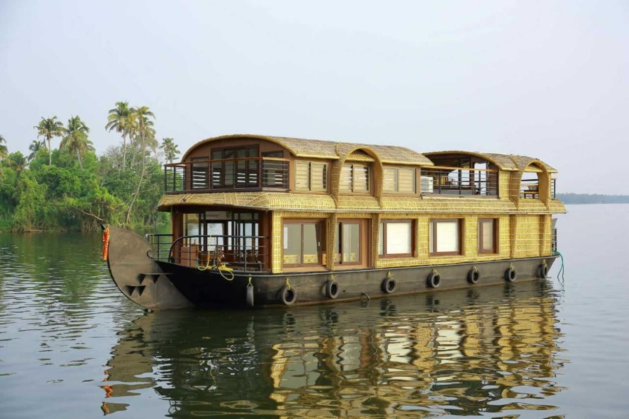 فندق كوزي هاوس بوت Alappuzha المظهر الخارجي الصورة